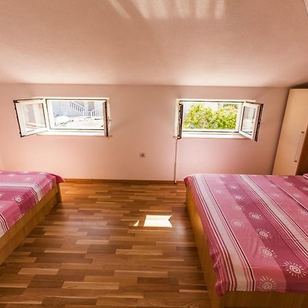 Sea View Apartment Sumartin Luaran gambar
