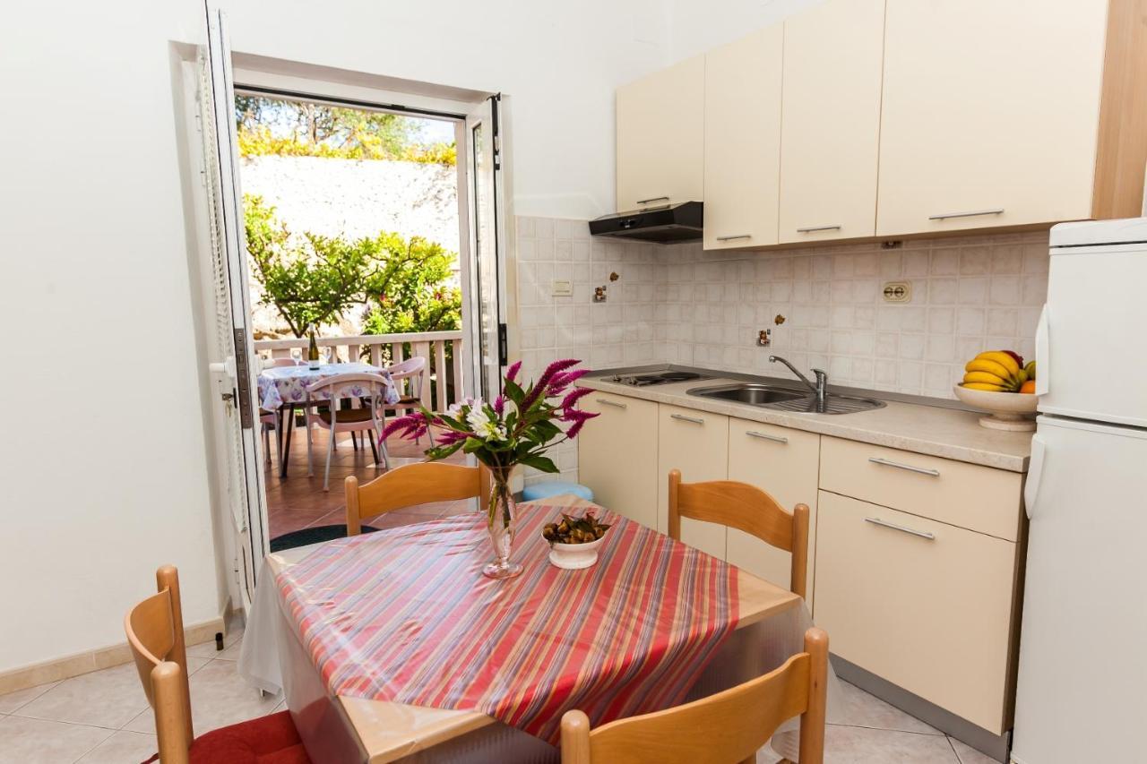 Sea View Apartment Sumartin Luaran gambar
