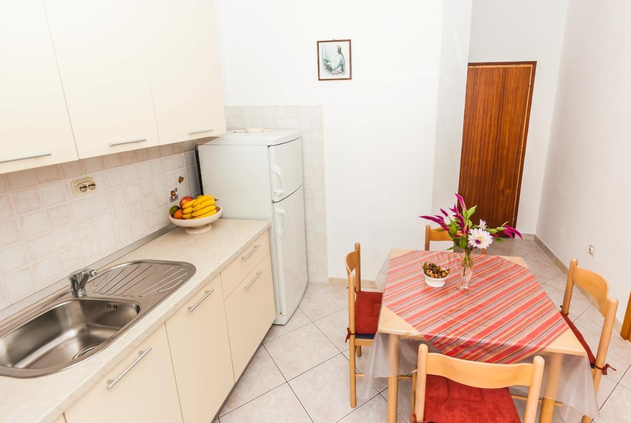 Sea View Apartment Sumartin Luaran gambar
